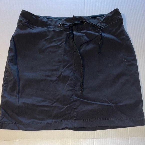 Columbia Dresses & Skirts - Columbia Womens Black Skort Size 8
